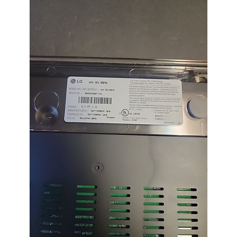 LG AN-WL100 HD Wireless AV Media Box For LG Wireless Ready TV's No Box - Picture 3 of 3